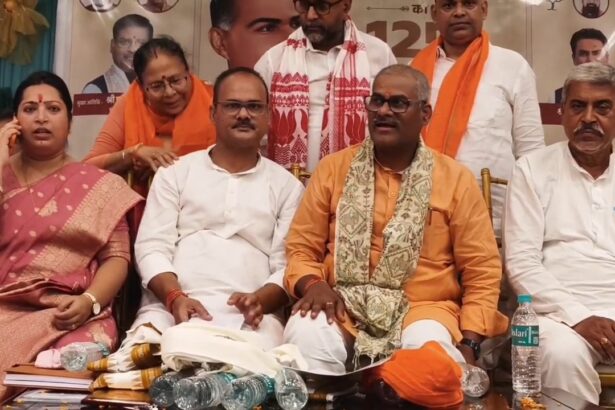 बिहार सरकार के खान एवं भूतत्व  मंत्री प्रमोद कुमार पहुंचे दीपनगर, भाजपा द्वारा आयोजित जिला कार्यकर्ता सम्मेलन में किया शिरकत  1