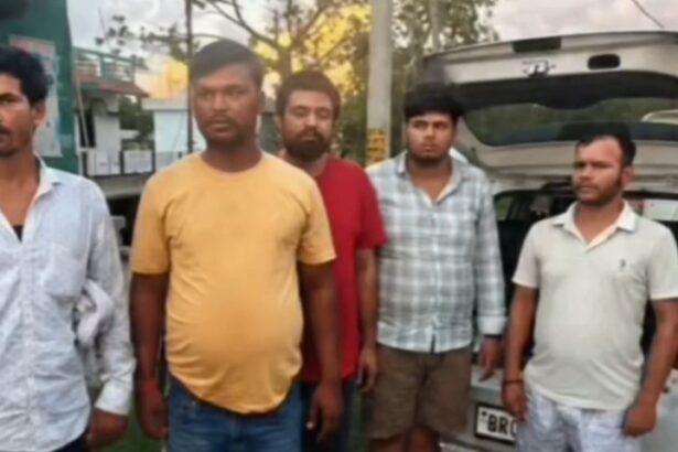 बेगूसराय पुलिस की बड़ी कार्रवाई: 927 ग्राम स्मैक के साथ 6 तस्कर गिरफ्तार, स्विफ्ट कार से हो रही थी तस्करी 1