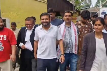 बेगूसराय: 2019 चुनाव आचार संहिता उल्लंघन मामले में कन्हैया कुमार को मिली जमानत, कोर्ट परिसर से सरकार पर बोला जोरदार हमला 2