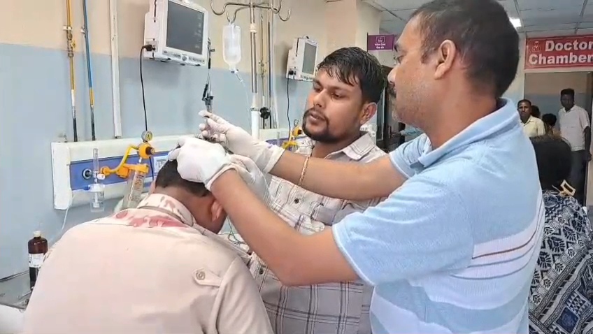 नालंदा में खाकी पर वार, ड्यूटी कर रहे सब-इंस्पेक्टर को अज्ञात हमलावर ने ईंट मारकर किया घायल, अपराधियों के निशाने पर अब पुलिस, CCTV में कैद हुआ आरोपी 10