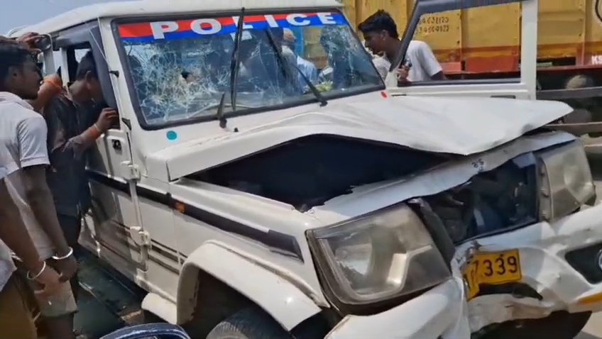 नालंदा: NH-30A पर दर्दनाक सड़क हादसा, तेज रफ्तार पुलिस वाहन ने बाइक सवार युवक को रौंदा; मौके पर ही मौत 9