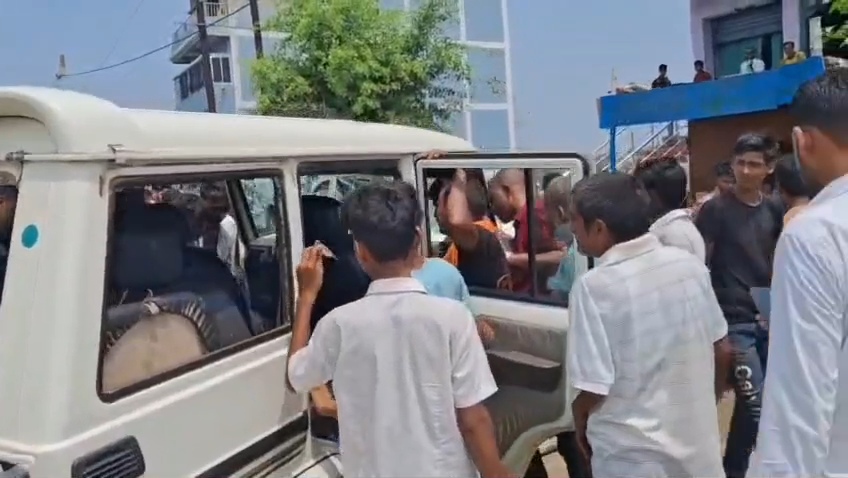 नालंदा: NH-30A पर दर्दनाक सड़क हादसा, तेज रफ्तार पुलिस वाहन ने बाइक सवार युवक को रौंदा; मौके पर ही मौत 3