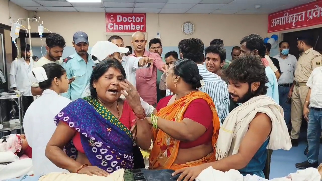 नालंदा: जमीन रजिस्ट्री कराने जा रहे दंपति को ट्रैक्टर ने कुचला, दंपति की हुई मौत 10