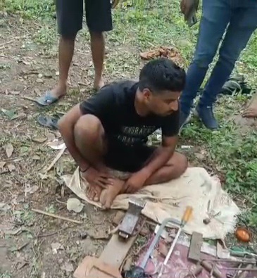 बेगूसराय में पुलिस और STF की बड़ी कार्रवाई: मिनी गन फैक्ट्री का भंडाफोड़, मुंगेर के कारीगरों समेत 3 गिरफ्तार 3