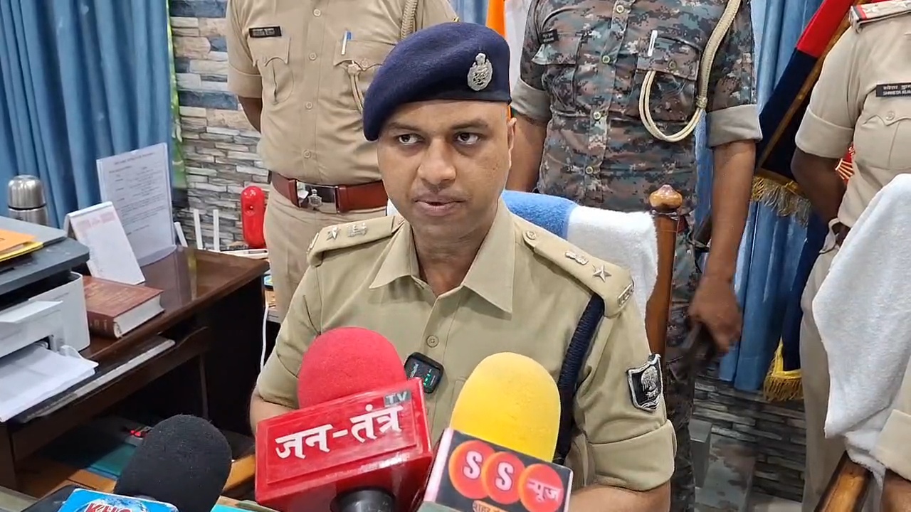 समस्तीपुर: चर्चित गणेश सहनी हत्याकांड का मुख्य वांछित अपराधी बिट्टू कुमार सहयोगी समेत गिरफ्तार, हथियार और कारतूस बरामद 3