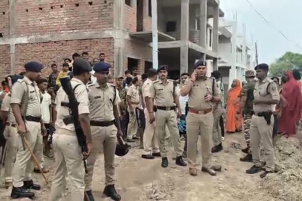 बेगूसराय में जमीनी विवाद को लेकर हिंसक झड़प,ताबड़तोड़ फायरिंग में चार लोग घायल, इलाके में भारी पुलिस बल तैनात 3