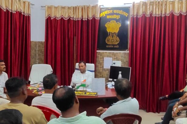 समस्तीपुर: रोड डायवर्जन को लेकर प्रशासन और व्यवसायियों के बीच बैठक, सुगम यातायात का लिया गया संकल्प 5