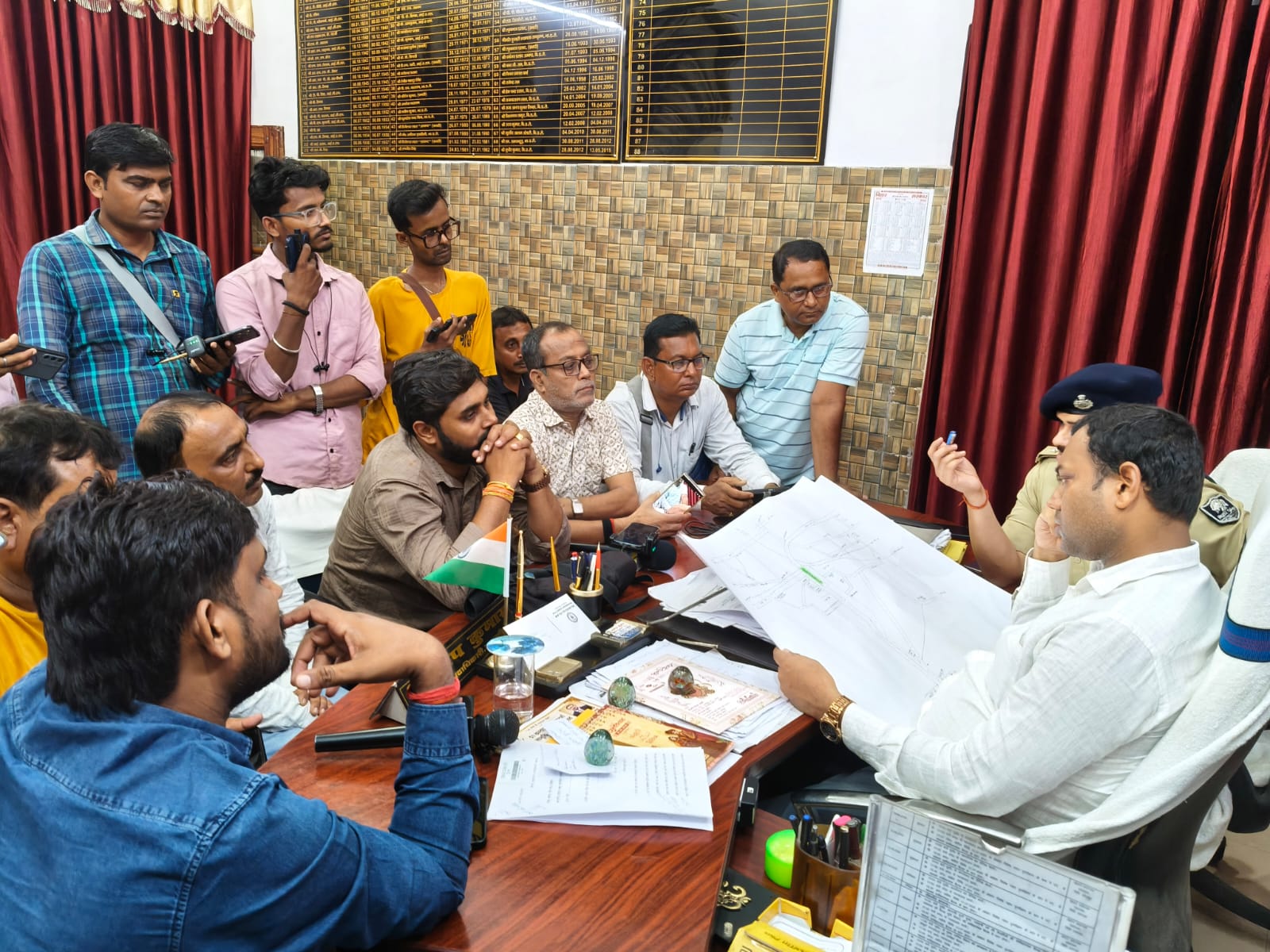 समस्तीपुर: ओवरब्रिज की मरम्मत के दौरान रूट डायवर्जन की तैयारी, प्रशासन ने दी यातायात की जानकारी 2