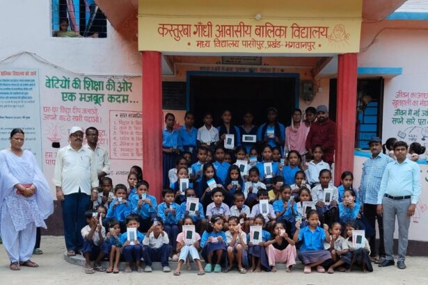 भगवानपुर: मध्य विद्यालय पासोपुर में पारितोषिक वितरण समारोह, बच्चों का बढ़ाया गया मनोबल 1
