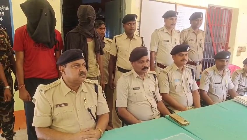 बेगूसराय के बलिया पुलिस के सामने सफाई, डीएसपी ने वायरल वीडियो को बताया भ्रामक; कहा- आरोपी सोनू-मोनू ने की थी फायरिंग 4