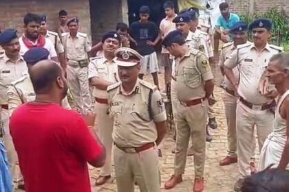बेगूसराय: अपराधी की गिरफ्तारी के दौरान कमर में पिस्टल डालने का मामला; डीआईजी ने बरियारपुर पहुंचकर की जांच 29