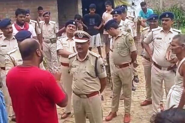 बेगूसराय: अपराधी की गिरफ्तारी के दौरान कमर में पिस्टल डालने का मामला; डीआईजी ने बरियारपुर पहुंचकर की जांच 3