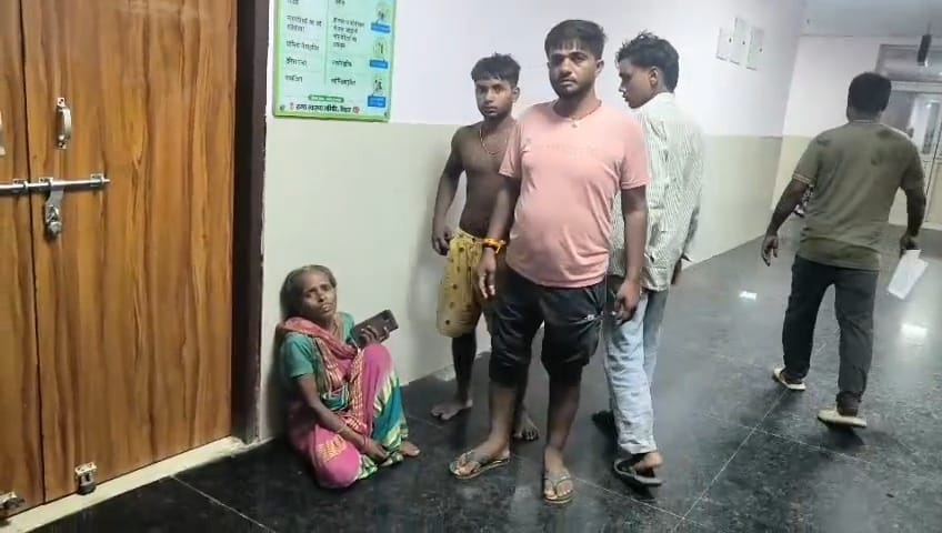 बेगूसराय में पिता ने खुद को मिटाकर बचाई मासूम की जान, ठनका के डर से कुएं में गिरने से हुई मौत 14
