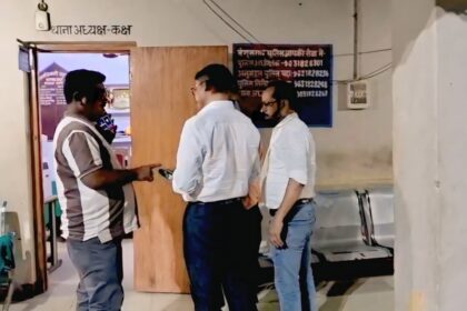 बेगूसराय: पान मसाला कंपनी और पुलिस की बड़ी कार्रवाई, डुप्लीकेट मसाला व रैपर के साथ 3 गिरफ्तार 23