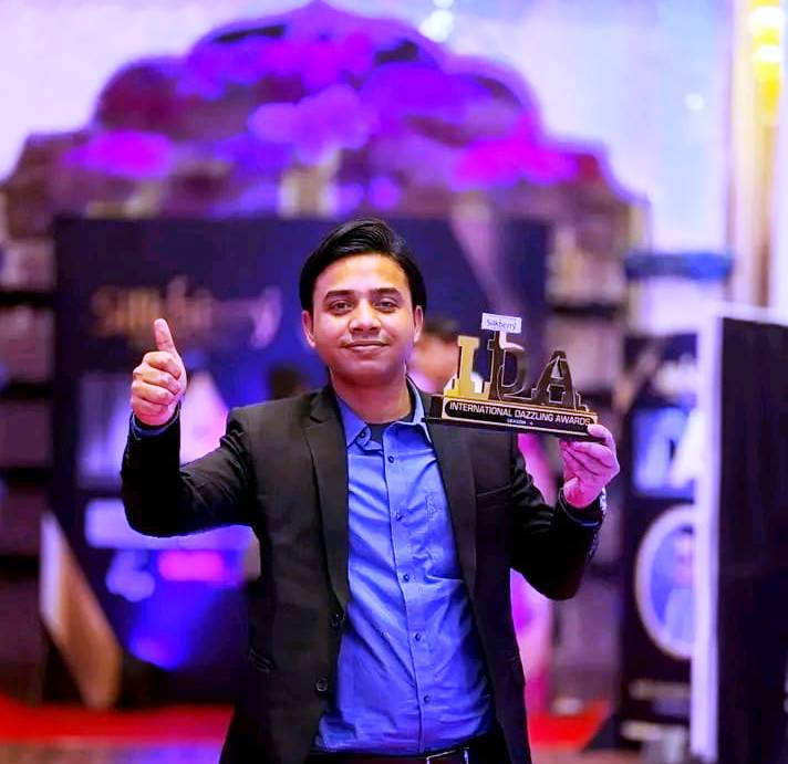 नौकरी के साथ 6 साल की मेहनत लाई रंग: बिहार के समस्तीपुर जिले के आधारपुर के जफर ने IIT में रिसर्च और लॉ की पढ़ाई का हासिल किया अवसर, राष्ट्रीय परीक्षा में बनाई पहचान 12