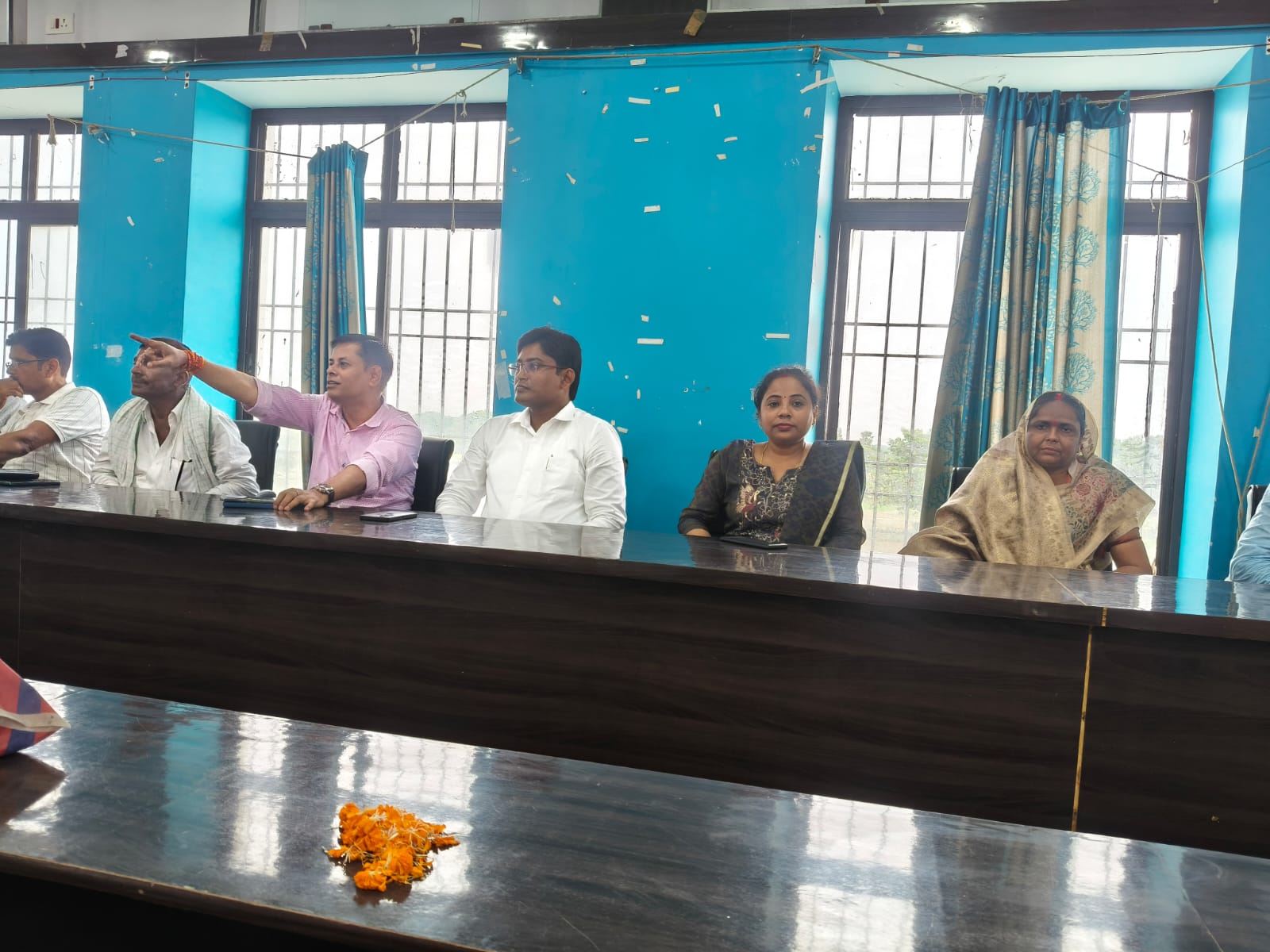 समस्तीपुर: खानपुर अंचल में नए अंचल अधिकारी ने संभाला पदभार, पूर्व अंचल अधिकारी को दी गई भावभीनी विदाई 10