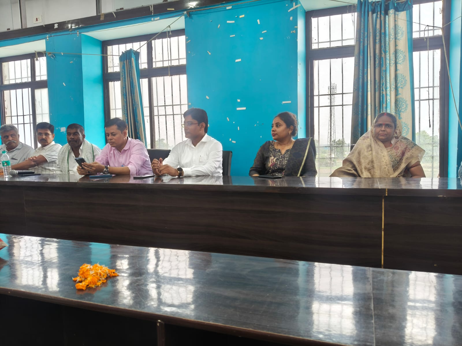 समस्तीपुर: खानपुर अंचल में नए अंचल अधिकारी ने संभाला पदभार, पूर्व अंचल अधिकारी को दी गई भावभीनी विदाई 2