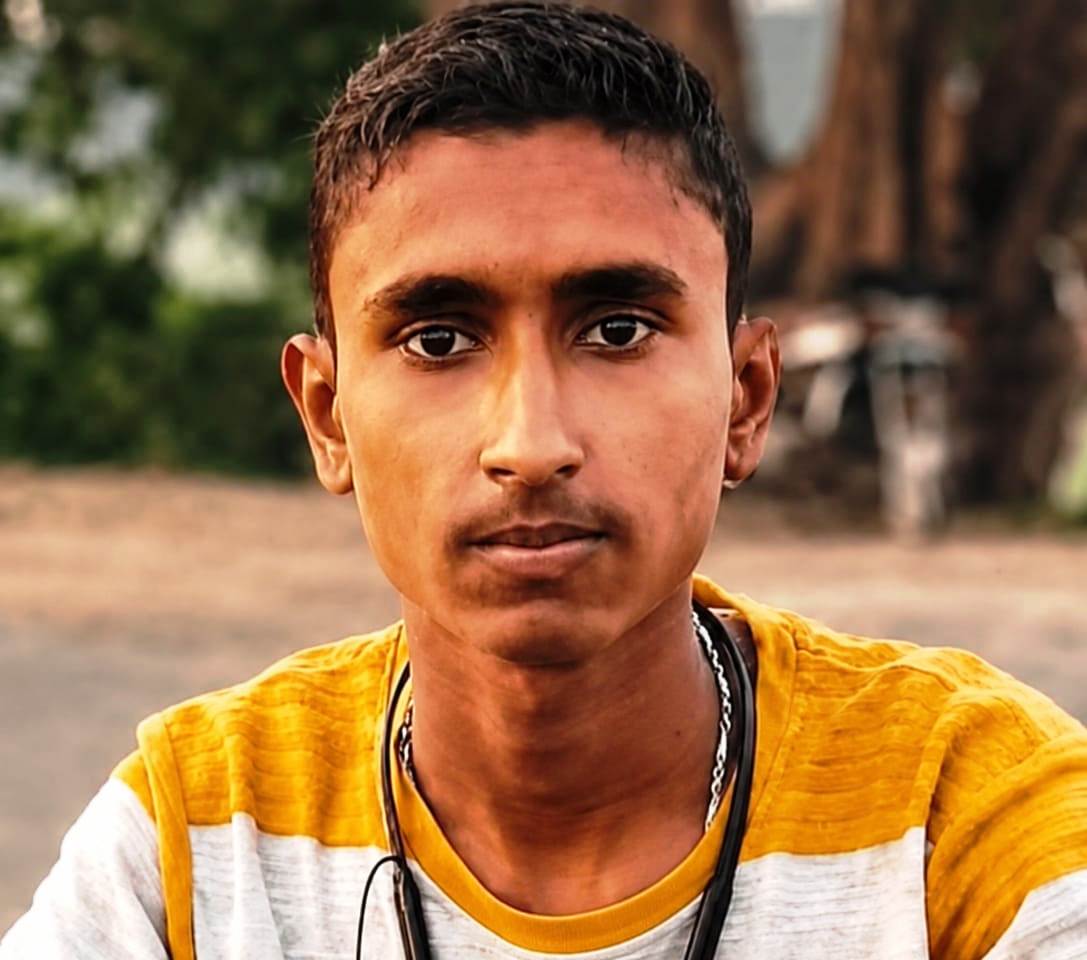 समस्तीपुर में ईशांत हत्याकांड: 12 फीट गड्ढे से निकला शव, शव लेकर आरोपी के घर पहुंचे परिजन, एक घंटे तक हंगामा 2