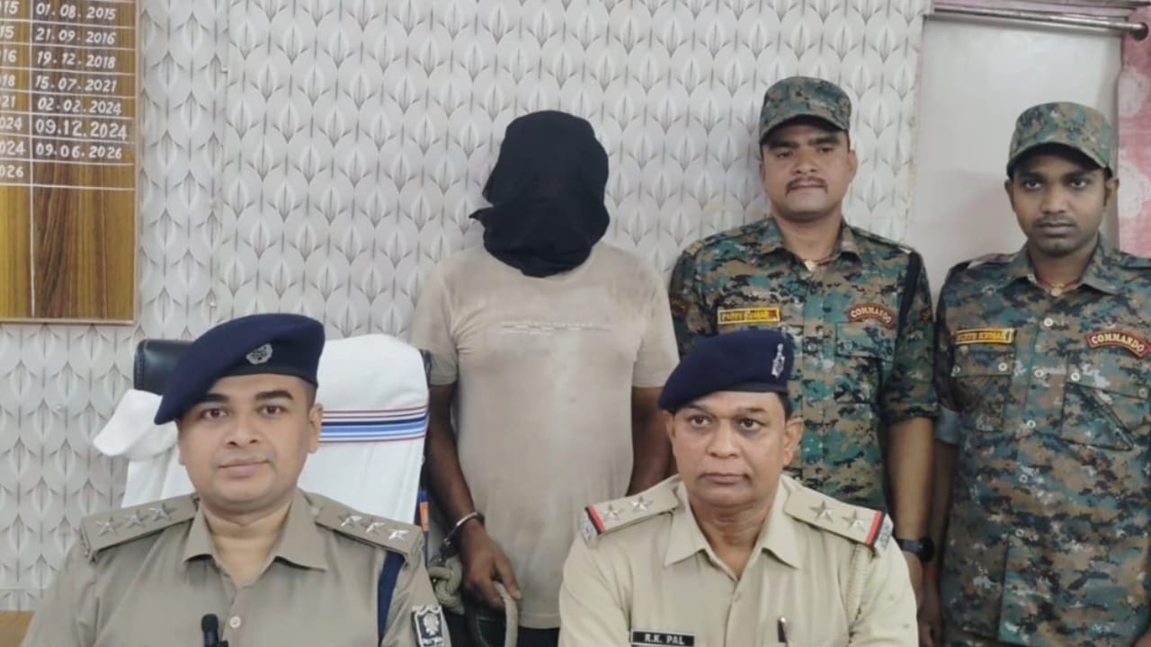 नालंदा में अवैध मिनीगन फैक्ट्री का भंडाफोड़, STF और इस्लामपुर पुलिस की संयुक्त कार्रवाई, सुहावनपुर सुढ़ी गांव में लोहे के कारखाने की आड़ में बन रहे थे हथियार, एक गिरफ्तार 2