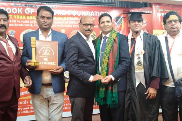 समस्तीपुर: शिक्षक राकेश कुमार साफी को मिला 'ऑनरेरी डॉक्टरेट', शिक्षा के क्षेत्र में नवाचार के लिए फरीदाबाद में हुए सम्मानित, वारिसनगर में खुशी की लहर 5