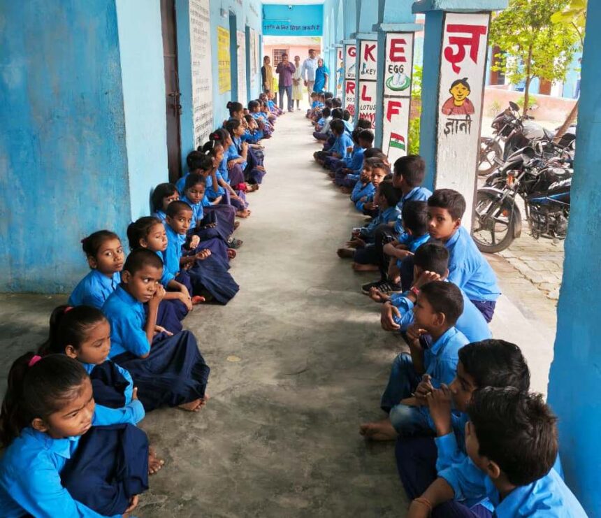 मुख्यमंत्री सुरक्षा कार्यक्रम के तहत विद्यालयों में स्वच्छता व कचरा प्रबंधन की दी गई जानकारी 1