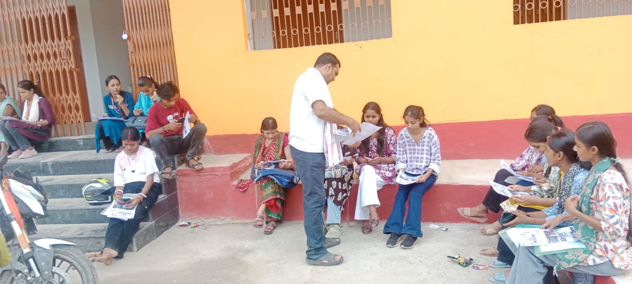 छात्रों की गूंज रथ के जरिए शिक्षा बचाओ भविष्य बचाओ का दे रहा है संदेश 2