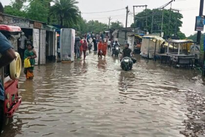 वीरपुर बाजार गंदे पानी के साथ हुआ झील में तब्दील,लोगों को हो रही है परेशानी 16