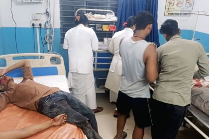 बछवाड़ा के एन एच 122 बी पर सड़क दुर्घटना में तीन किशोर गंभीर रूप से घायल, एक की हालत नाजुक 24