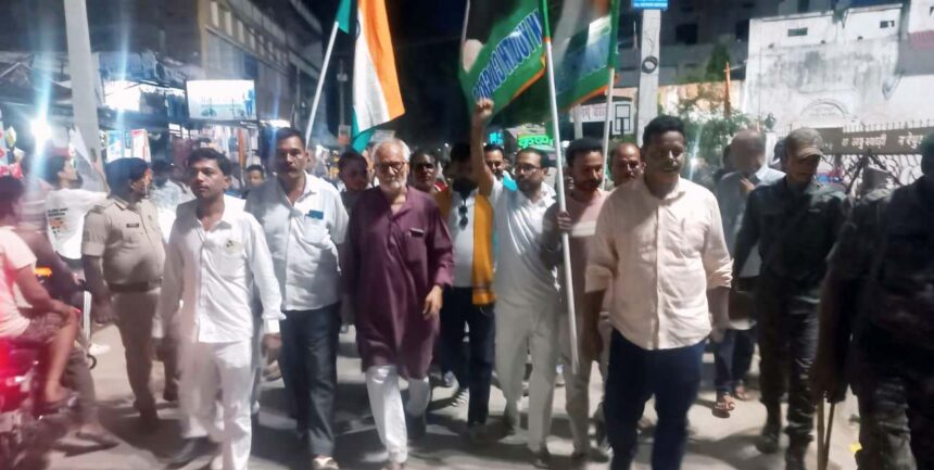 बछवाड़ा में कांग्रेस कार्यकर्ताओं ने धर्मेंद्र प्रधान के इस्तीफे को लेकर निकाला विजय जुलूस 1