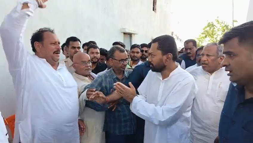 नालंदा: इस्लामपुर में पूर्व विधायक राजीव रंजन की दूसरी पुण्यतिथि: मंत्रियों ने दी श्रद्धांजलि, बिहार बंद और धर्मेंद्र प्रधान के इस्तीफे पर दिए बयान 5