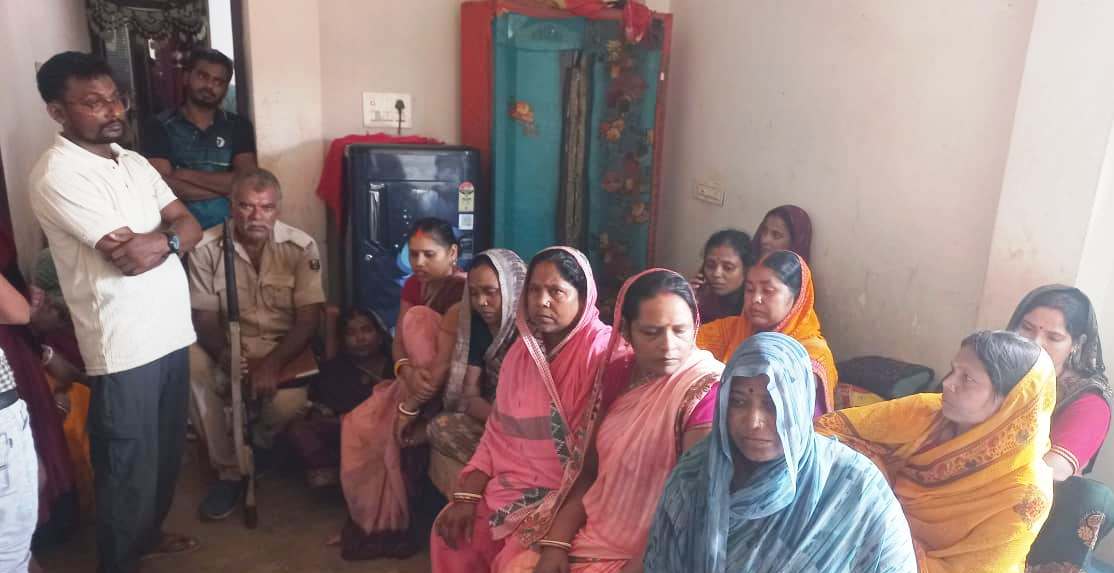 बछवाड़ा के सूरो गांव में नवविवाहिता का फंदे से लटका मिला शव, मायके वालों ने दहेज के लिए हत्या का लगाया आरोप 2