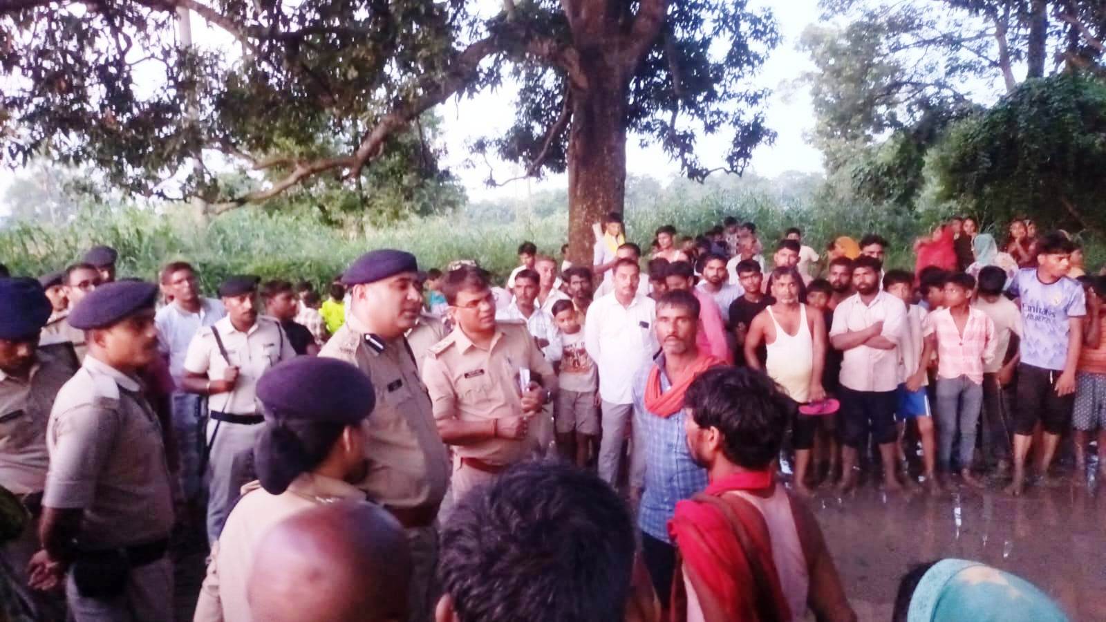 वीरपुर में वृद्ध की ईंट-पत्थर से पीट-पीटकर हत्या, छह महीने पहले हुई छेड़खानी के मामले में गवाह होने की आशंका पर जताई जा रही रंजिश 4