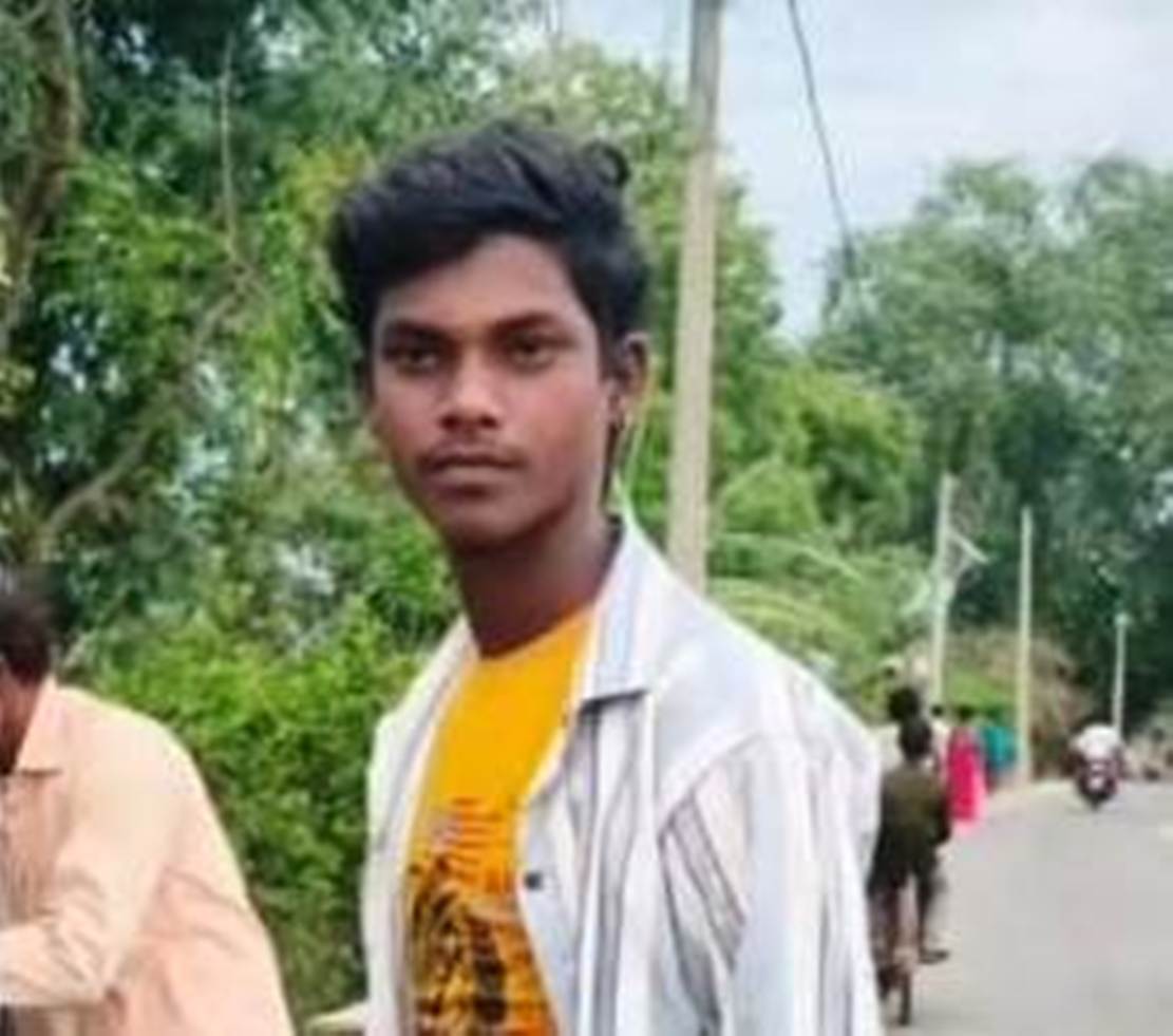 बेगूसराय में सनसनीखेज वारदात: बांध किनारे मिला युवक का शव, धारदार हथियार से हत्या का आरोप 5
