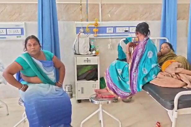 नालंदा: मॉडल अस्पताल में खून के नाम पर प्रसूता के परिजनों से 13 हजार लेने का आरोप,महिला गार्ड जांच के घेरे में, अस्पताल प्रशासन ने शुरू की जांच,13 हजार लेकर भी कराया रक्तदान 1
