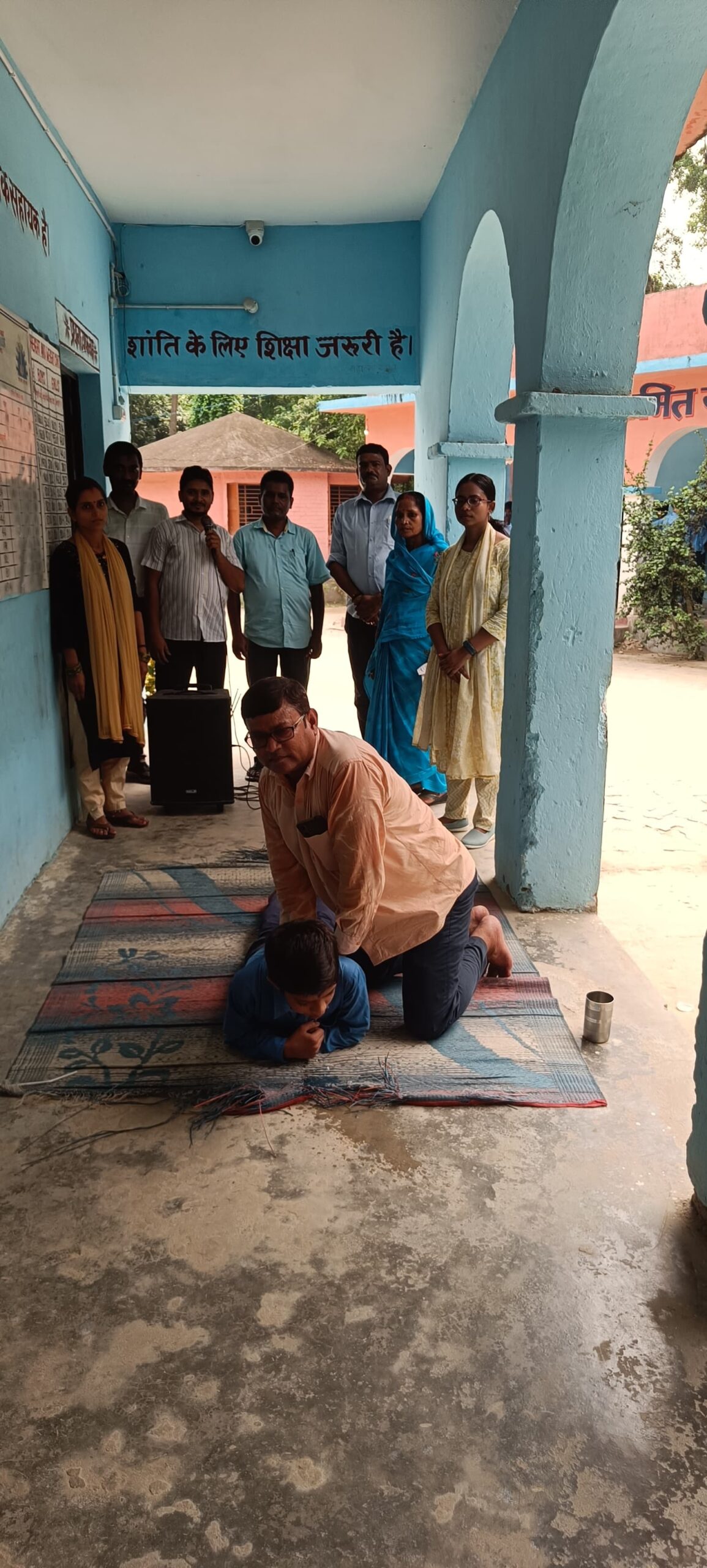 भगवानपुर: 'सुरक्षित शनिवार' पर बच्चों को दिए गए जल सुरक्षा के टिप्स, मॉक ड्रिल से सिखाए डूबने से बचाव के उपाय 2