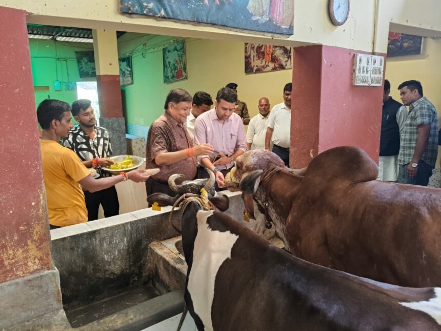 तेघड़ा श्रीकृष्ण जन्माष्टमी महोत्सव की तैयारियों का DM-SP ने लिया जायजा, सुरक्षा और सुविधाओं को लेकर दिए सख्त निर्देश 1