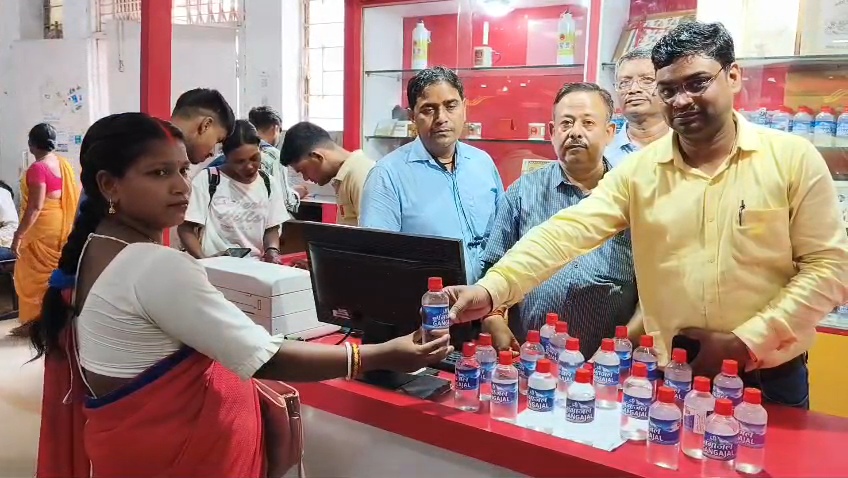 सावन माह में शिवभक्तों के लिए भारत डाक विभाग की पहल, भोलेनाथ के जलाभिषेक के लिए डाक से 30 रुपये में शुद्ध गंगाजल 7