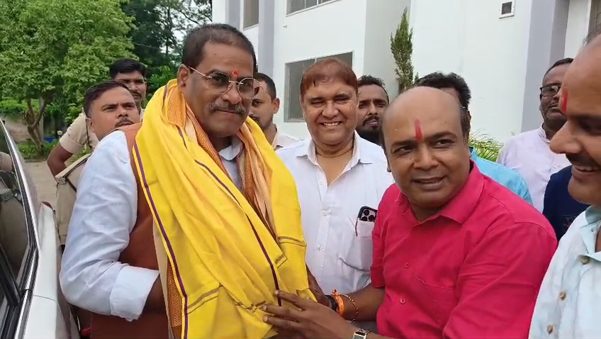 बिहार उपचुनाव: बांकीपुर में एनडीए की जीत तय, प्रशांत किशोर हार मान चुके हैं: मंत्री डॉ. प्रमोद कुमार चंद्रवंशी 5
