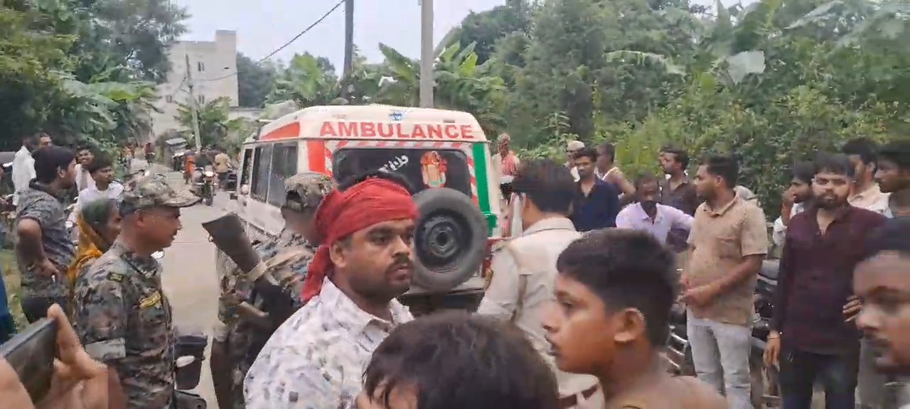 समस्तीपुर: फर्जी डॉक्टर के ऑपरेशन से प्रसूति की मौत, आक्रोशित ग्रामीणों ने विनोद नर्सिंग होम पर किया हंगामा, पहले भी जा चुकी है जच्चा-बच्चा की जान 2