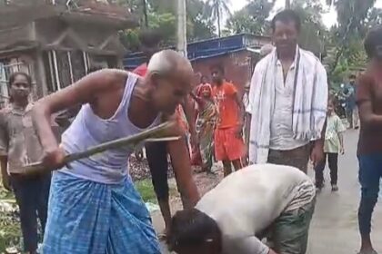 समस्तीपुर: मुरादपुर बंगरा में युवक की बेरहमी से पिटाई का वीडियो सोशल मीडिया पर वायरल, पैक्स अध्यक्ष पर लगा आरोप 51