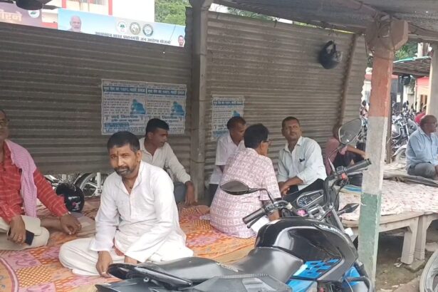 समस्तीपुर: पेपरलेस रजिस्ट्री व्यवस्था लागू होते ही ठप हुआ काम, कातिबों के बहिष्कार से 2 दिन में एक भी निबंधन नहीं 1