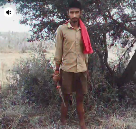 बेगूसराय में बेखौफ बदमाश: हथियारों की नुमाइश और चिकन पार्टी का वीडियो वायरल, महकमे में हड़कंप 4