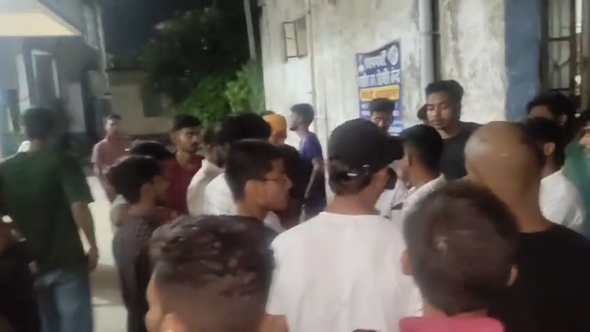 बछवाड़ा में मातम: समस्तीपुर इंजीनियरिंग कॉलेज के छात्र की नदी में डूबने से मौत, शव पहुंचते ही चीख-पुकार से दहला शिबूटोल गांव 2