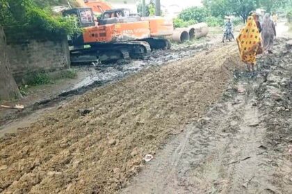 वीरपुर में डीएम के निर्देश पर कांवरिया पथ की हुई मरम्मत, जलजमाव से मिली राहत 16