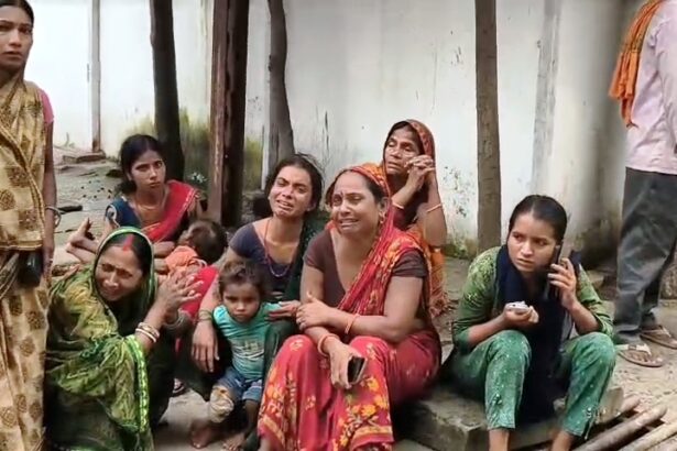 बेगूसराय में सावन की पहली सोमवारी पर देवघर जल चढ़ाने जा रहे कांवरिया को तेज रफ्तार वाहन ने कुचला, मौके पर मौत 5