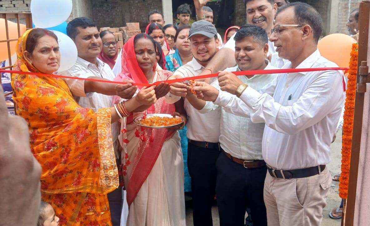 वीरपुर में गेन्हरपुर पंचायत में आधुनिक सुविधाओं से लैस नवनिर्मित आंगनबाड़ी केंद्र का हुआ उद्घाटन 3