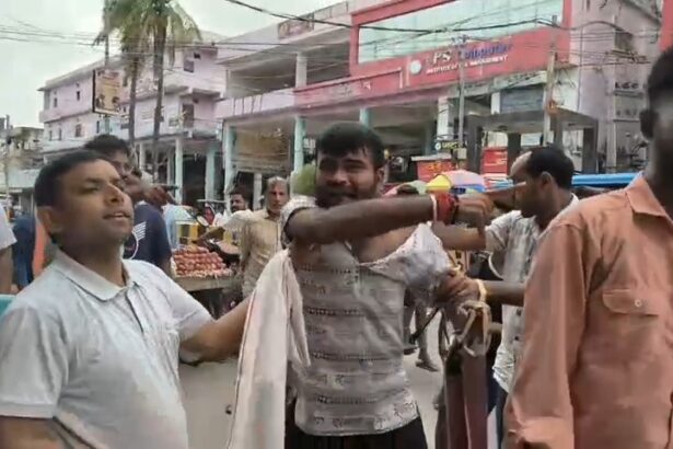 बेगूसराय में कानून अपने हाथ में: चोरी के आरोप में दो युवकों को भीड़ ने पीटा, पुलिस हिरासत में 7
