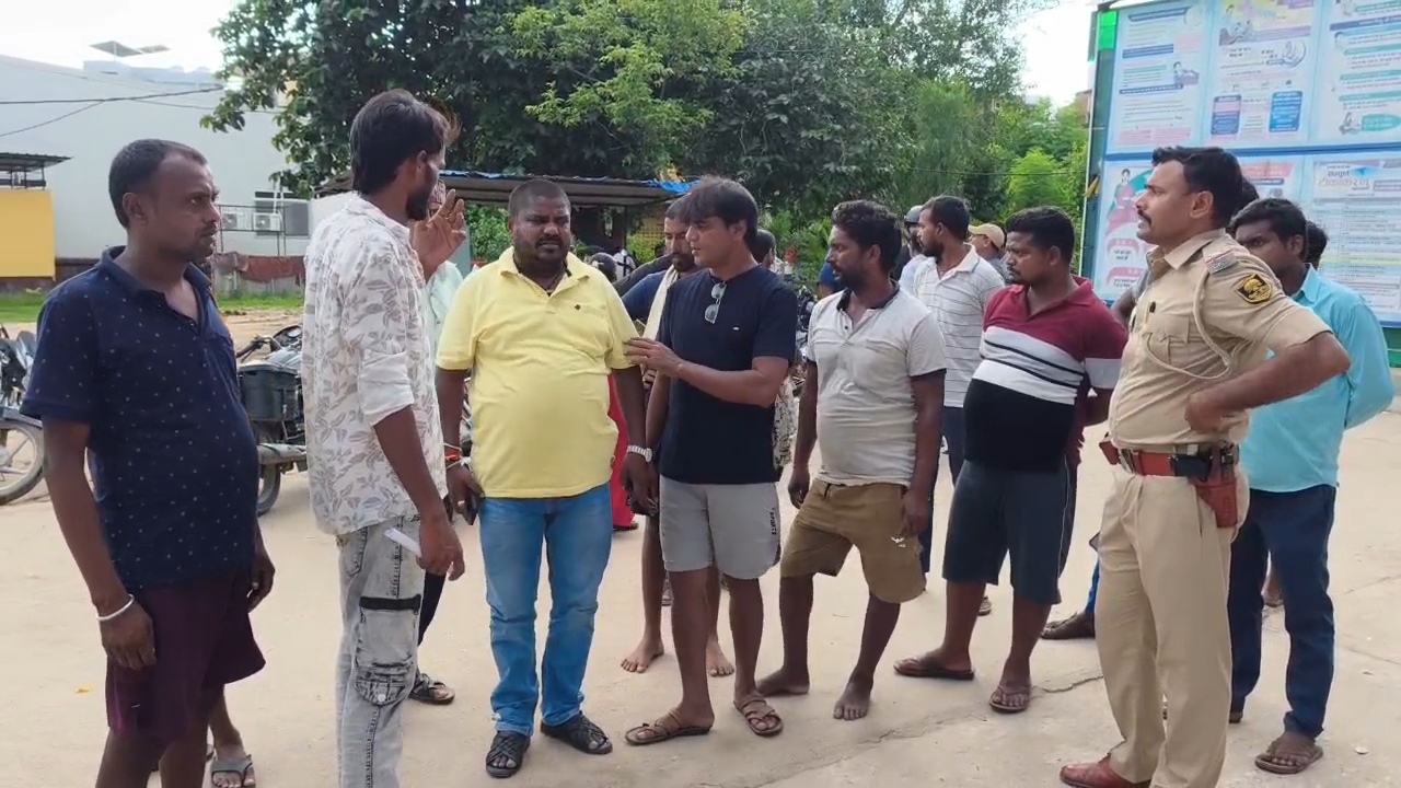 नालंदा जिले के अलग अलग थाना क्षेत्र इलाके में करेंट की चपेट में आने से एक बालक एक युवक की मौत,एक अन्य युवक गंभीर रूप से झुलसा 2