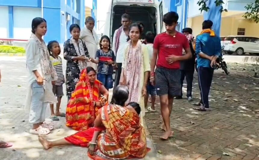 अज्ञात वाहन की चपेट में आने से पिता पुत्र हुआ जख्मी, पिता की मौके पर हुई मौत, पुत्र का इलाज जारी,पुलिस मौके पर पहुंची 1