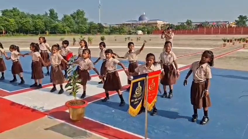 राजगीर: बिहार पुलिस अकादमी के स्थापना दिवस पर डीजीपी विनय कुमार का कड़ा निर्देश—"पुलिस नौकरी नहीं, 24 घंटे की सेवा है" 2